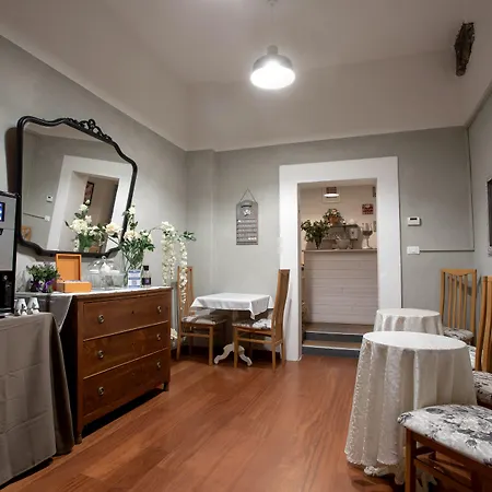 ゲストハウス Residenza Centro Storico 3*