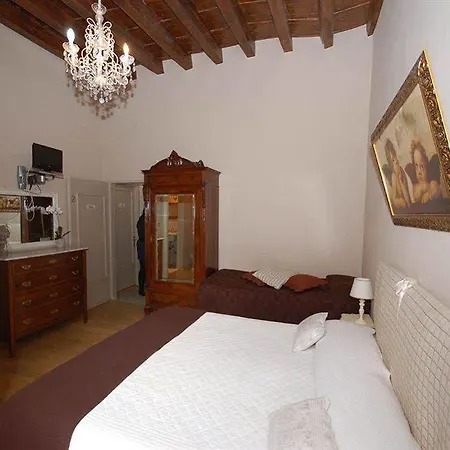 Residenza Centro Storico 3* Лукка